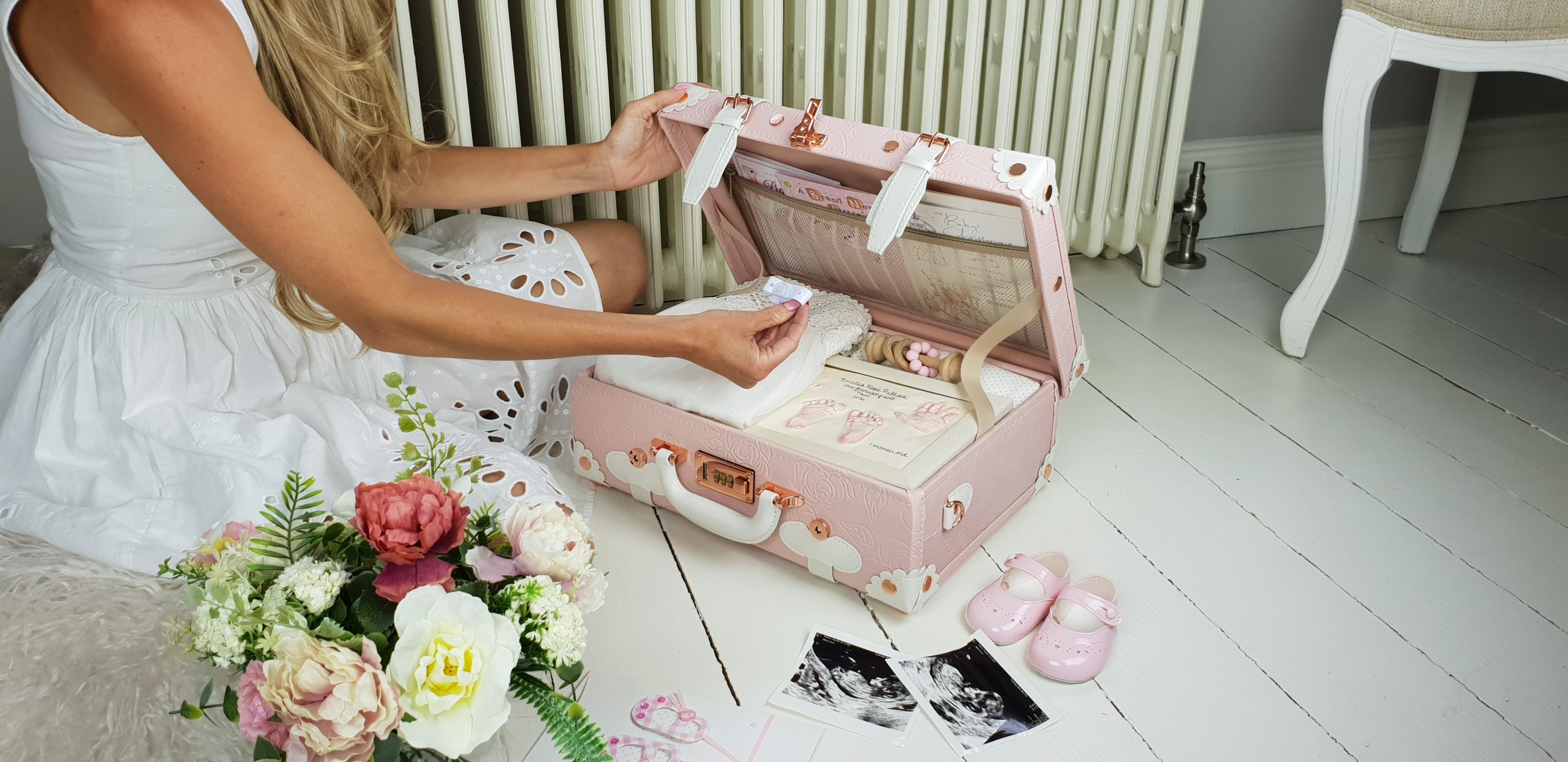 Keepsake cases Vintage style memory suitcase naturalbabybox.co.uk