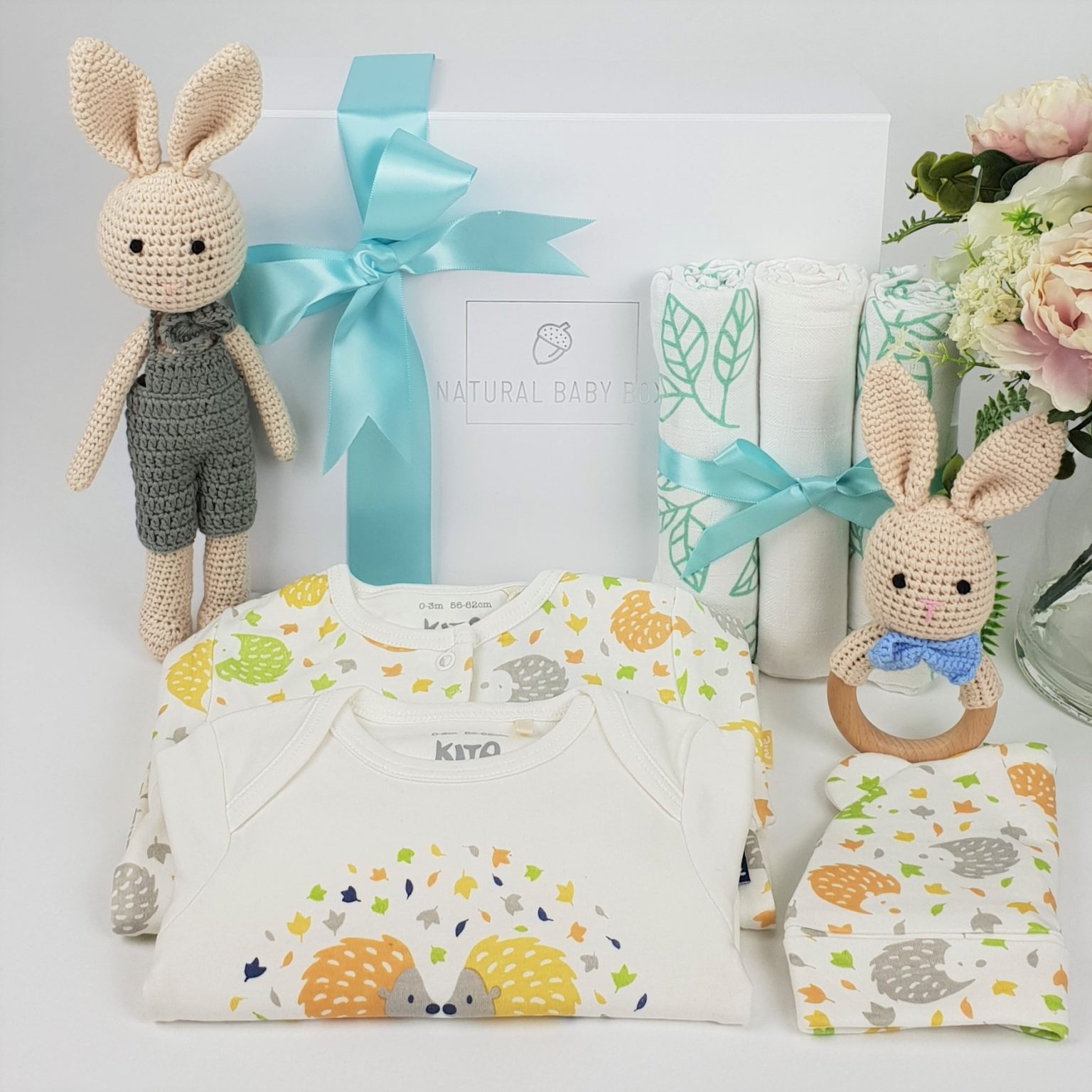 Luxury baby gift boxes Developmental support boxes naturalbabybox.co.uk